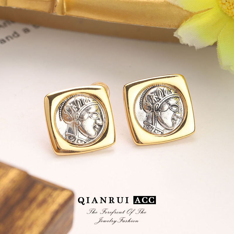 Vintage小众古希腊醒狮古币做旧女中古饰品金色方形人像个性吊坠