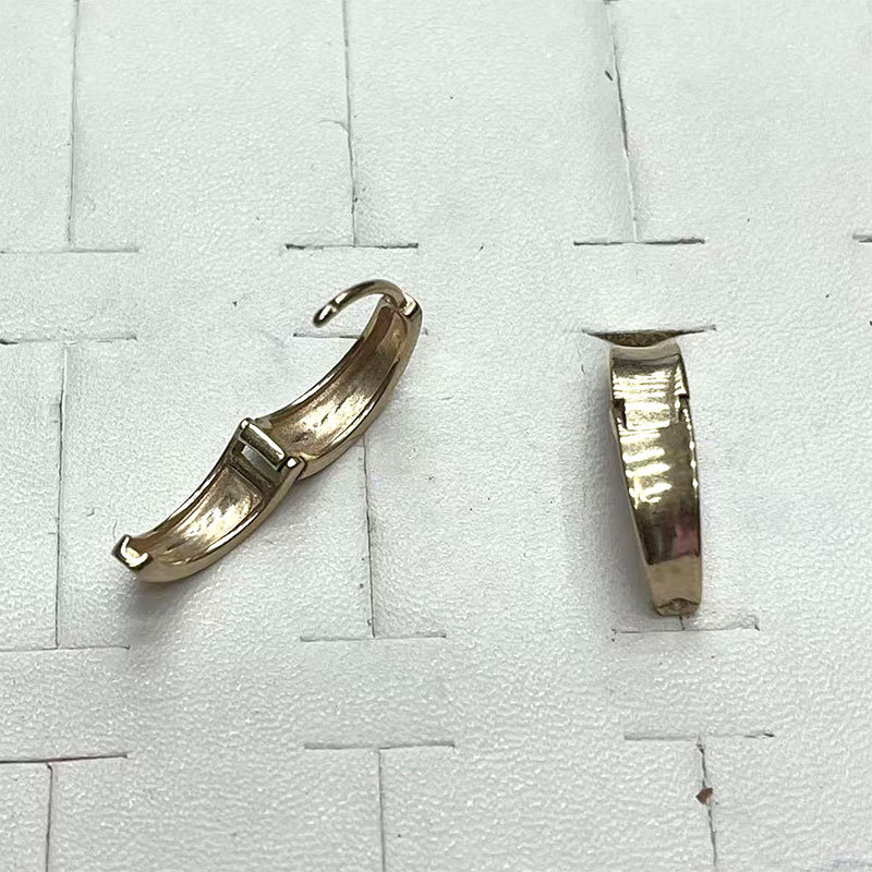 Cross-border bestsellers, Instagram-style earrings, versatile, simple and fashionable, golden earrings, round gold-plated earrings Specification image