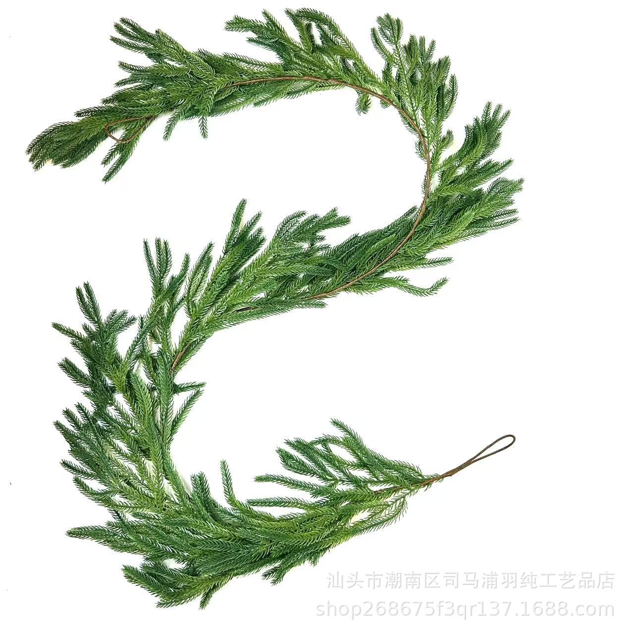 跨境圣诞壁炉诺福克松藤条pe欧式手软料感松针花环塑料圣诞节装饰