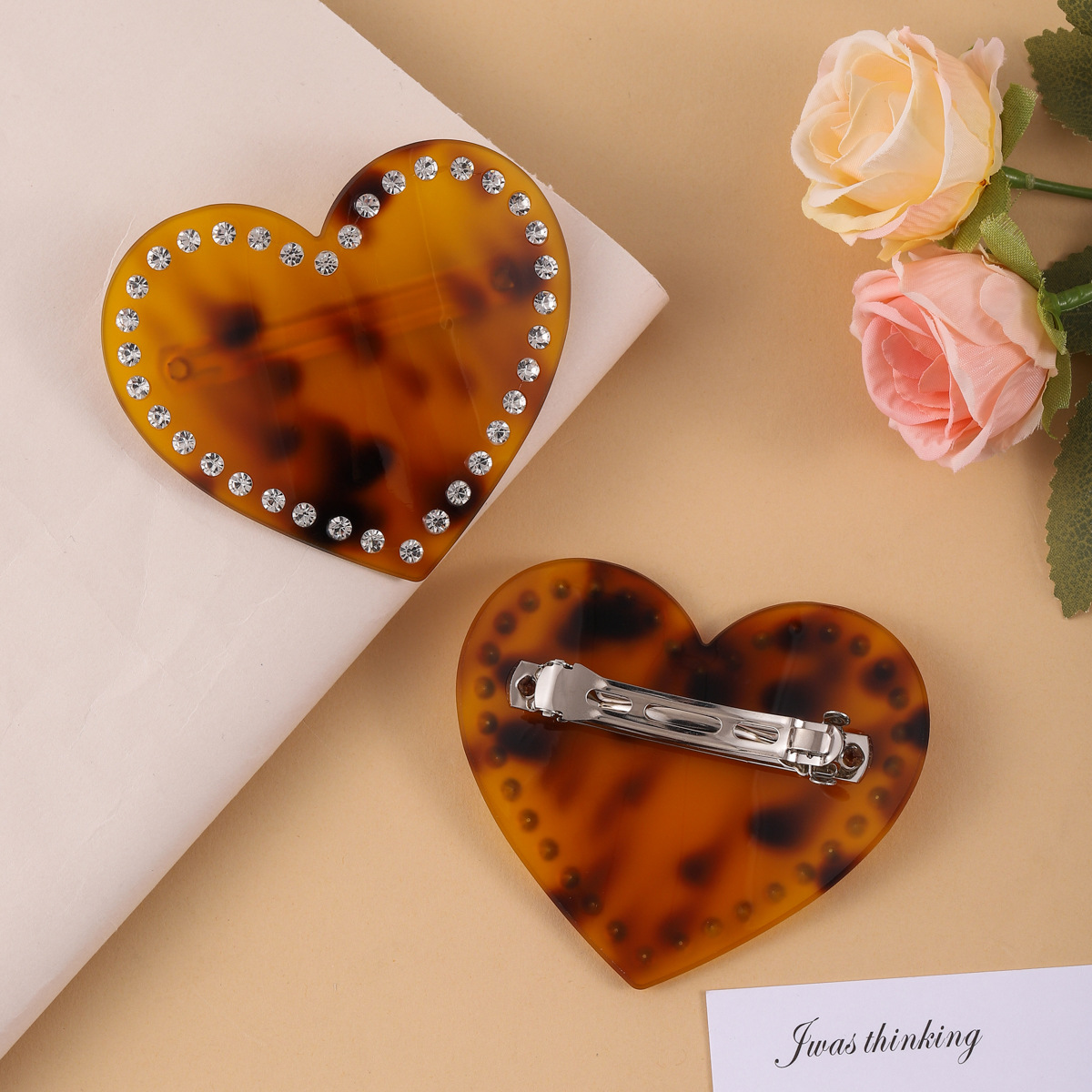 Cross-border European and American fashion heart-shaped spring clip, diamond-encrusted leopard print one-shoulder clip, simple and versatile bangs clip, ins style hair accessory Specification image
