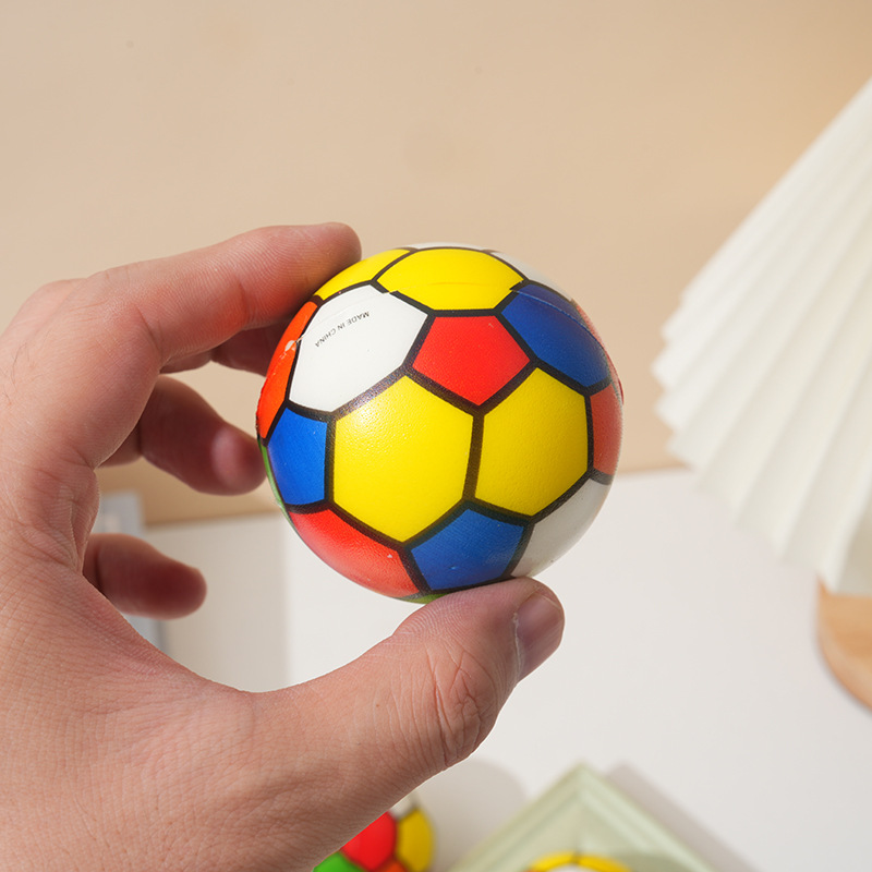 Fabricante cabello recto 6.3cm pu ball estilo de impresión de color bola elástica juguetes para niños esponja material decoración de fábrica pu ball Specification image