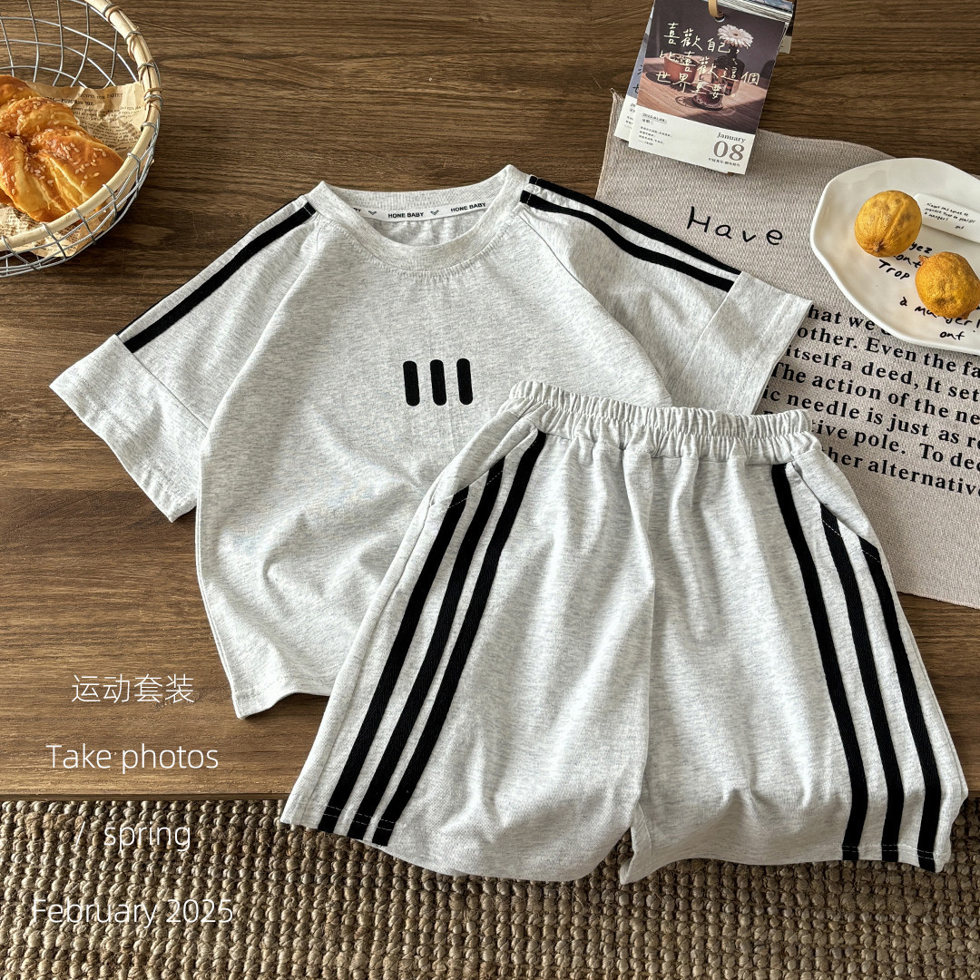 Two pieces of pure cotton Korean-style children's summer short-sleeved T-shirt set, versatile and patchwork for boys and girls details Picture