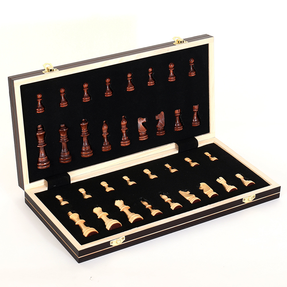 Magnetic magnetic international chess board game wooden large professional grade board game toy manufacturer cross-border gift pair Application Scenario