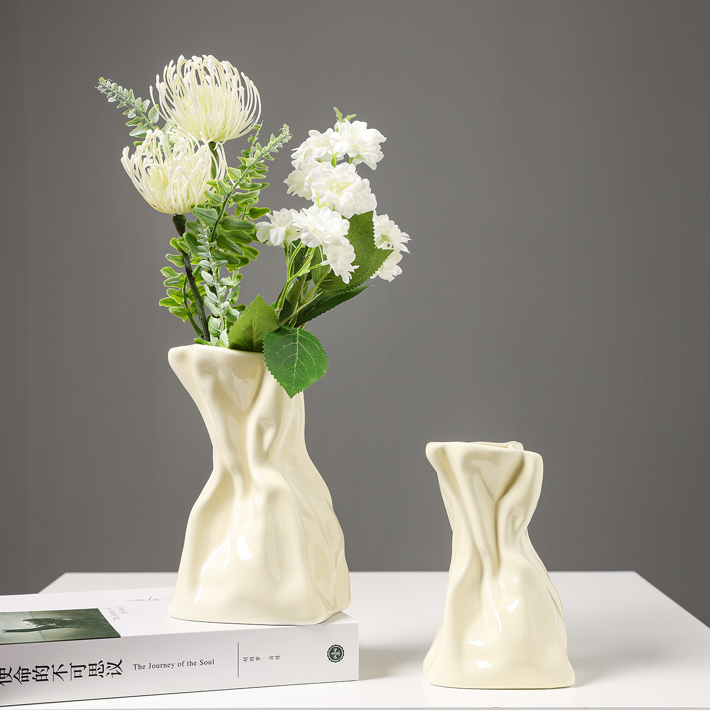 2025 New Nordic light luxury ceramic vase with a high-end feel, ins cream style, French hydroponic fresh flowers, hotel and home, living room flower arrangement, dining table decoration Specification image