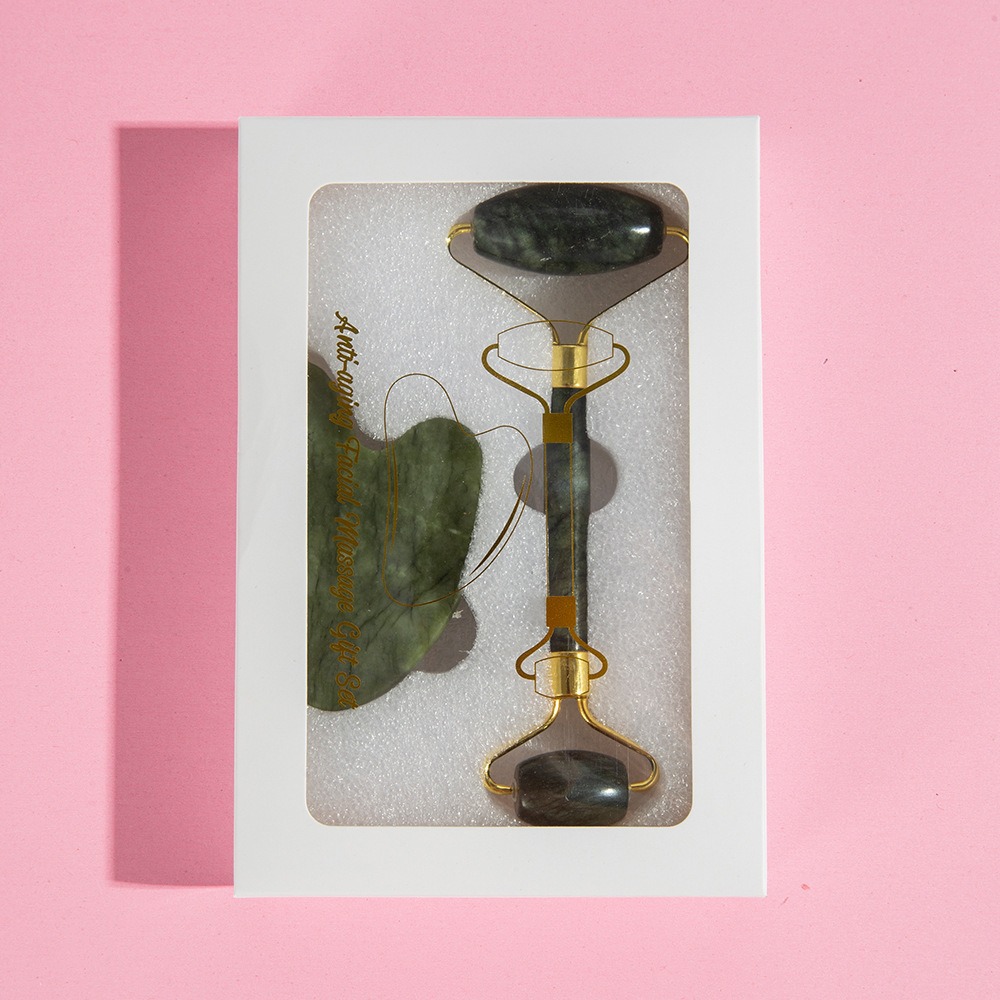 工厂源头岫玉脸部美容按摩器岫玉心型刮痧板套装礼盒跨境批发玉石滚轮棒