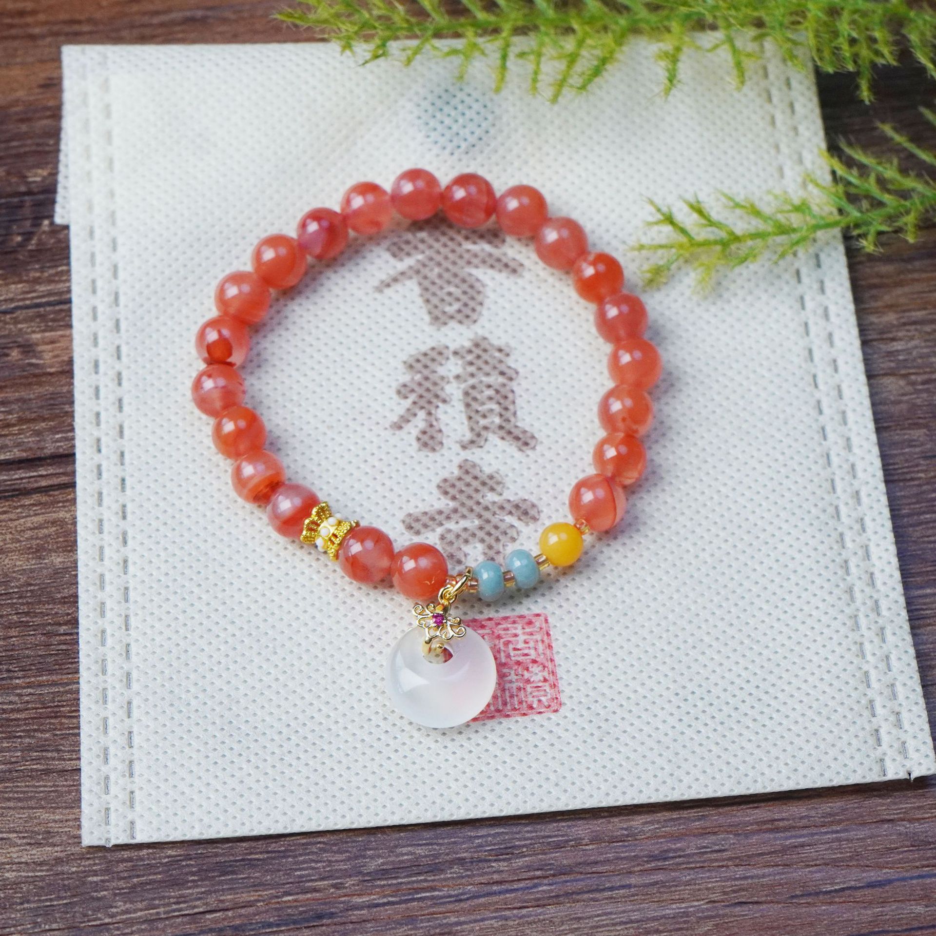 南红玛瑙平安扣串珠手链女轻奢复古葫芦吊坠文玩手串饰品配饰批发