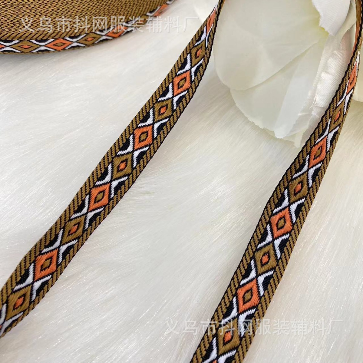 A wide variety of styles, large quantities in stock, ethnic-style jacquard embroidery webbing, performance costume accessories, gift boxes, packaging straps details Picture