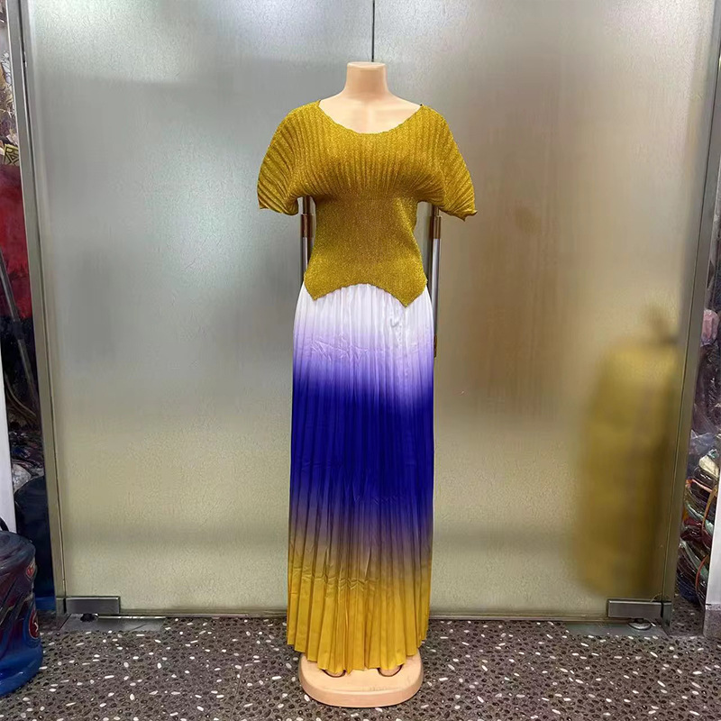 Cross-border Foreign Trade 2025 Fashionable and Elegant EU Women's Clothing Two-piece Set, Pleated Spring/Summer puffed sleeve plus-size women's Clothing set details Picture