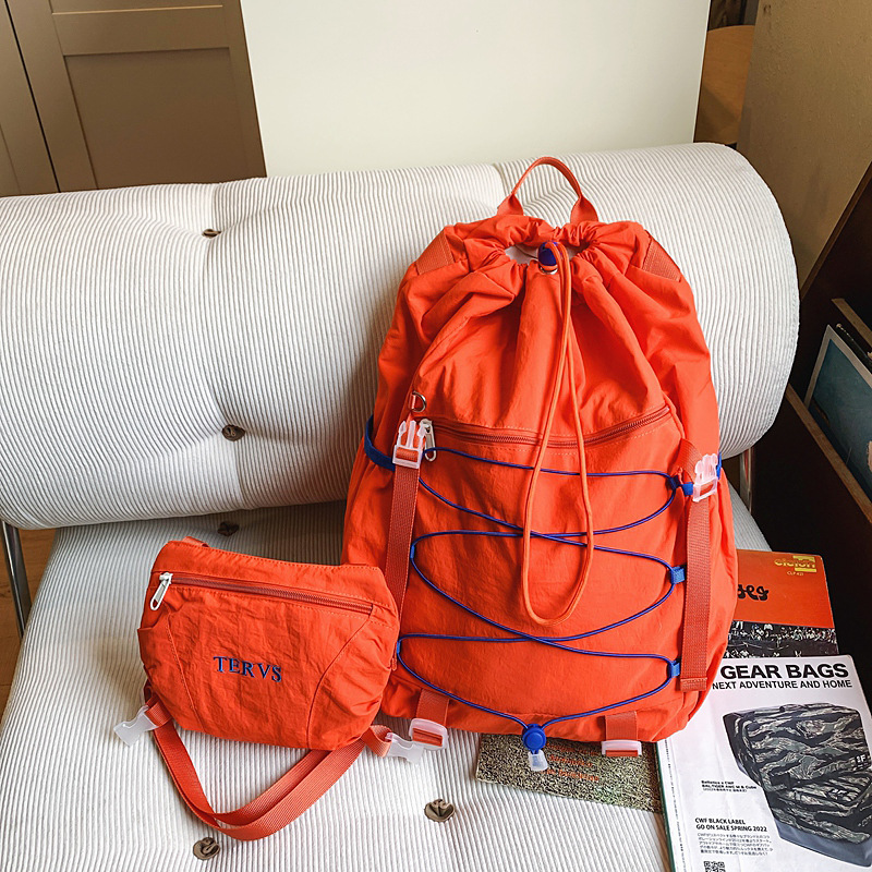 Cross-border backpacks: Men's lightweight outdoor hiking bags, women's large-capacity casual backpacks, women's lightweight backpacks for daily commuting Application Scenario