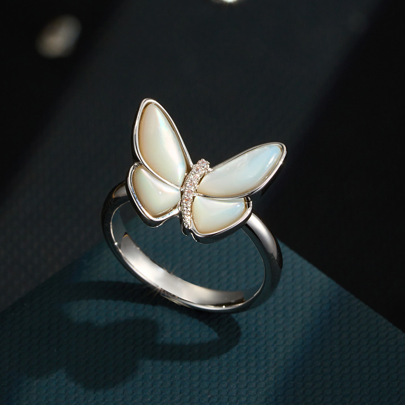 Factory direct supply of natural mother-of-pearl butterfly open ring, copper alloy, real gold electroplating, adjustable light luxury ring wholesale details Picture
