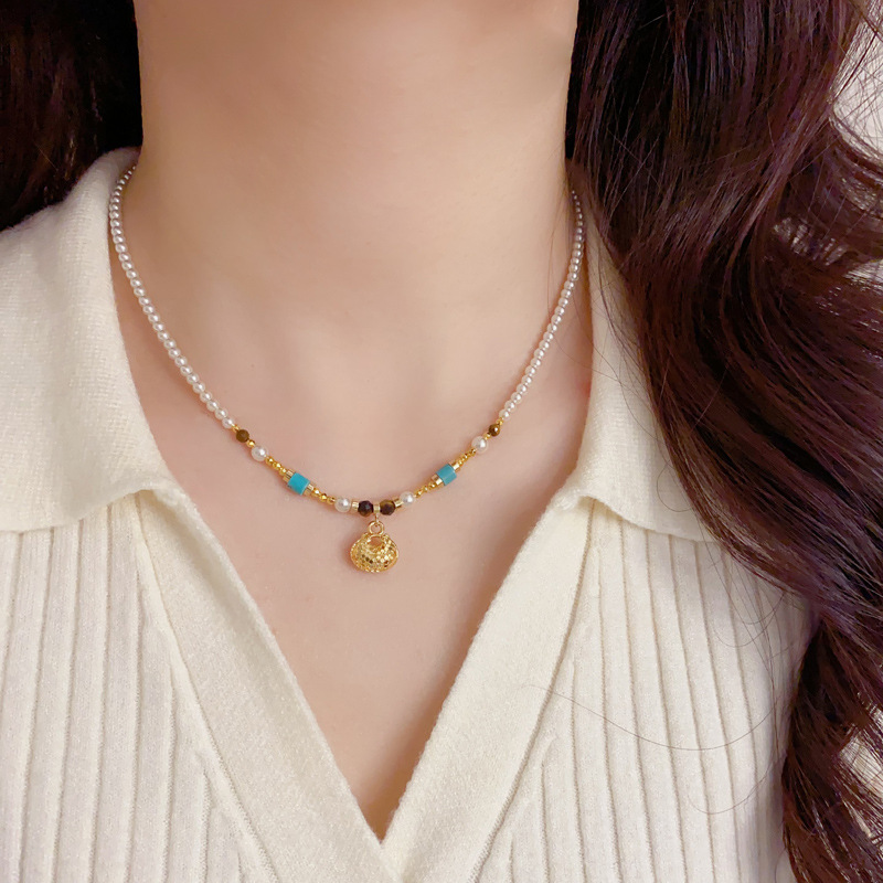 European and American cross-border fashion, gentle and versatile metal sequined lucky bag pearl necklace, individual, light luxury and simple collarbone chain for women