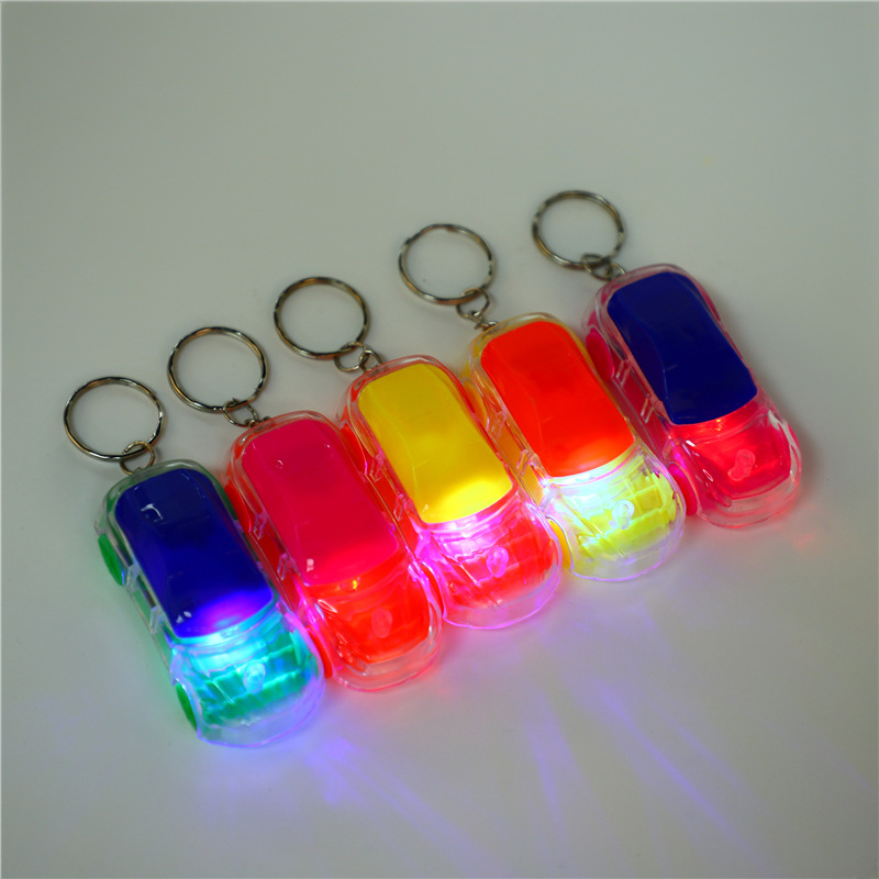 Creative simulation car cross-border illuminated plastic keychain pendant, LED illuminated car keychain, children's toy Application Scenario