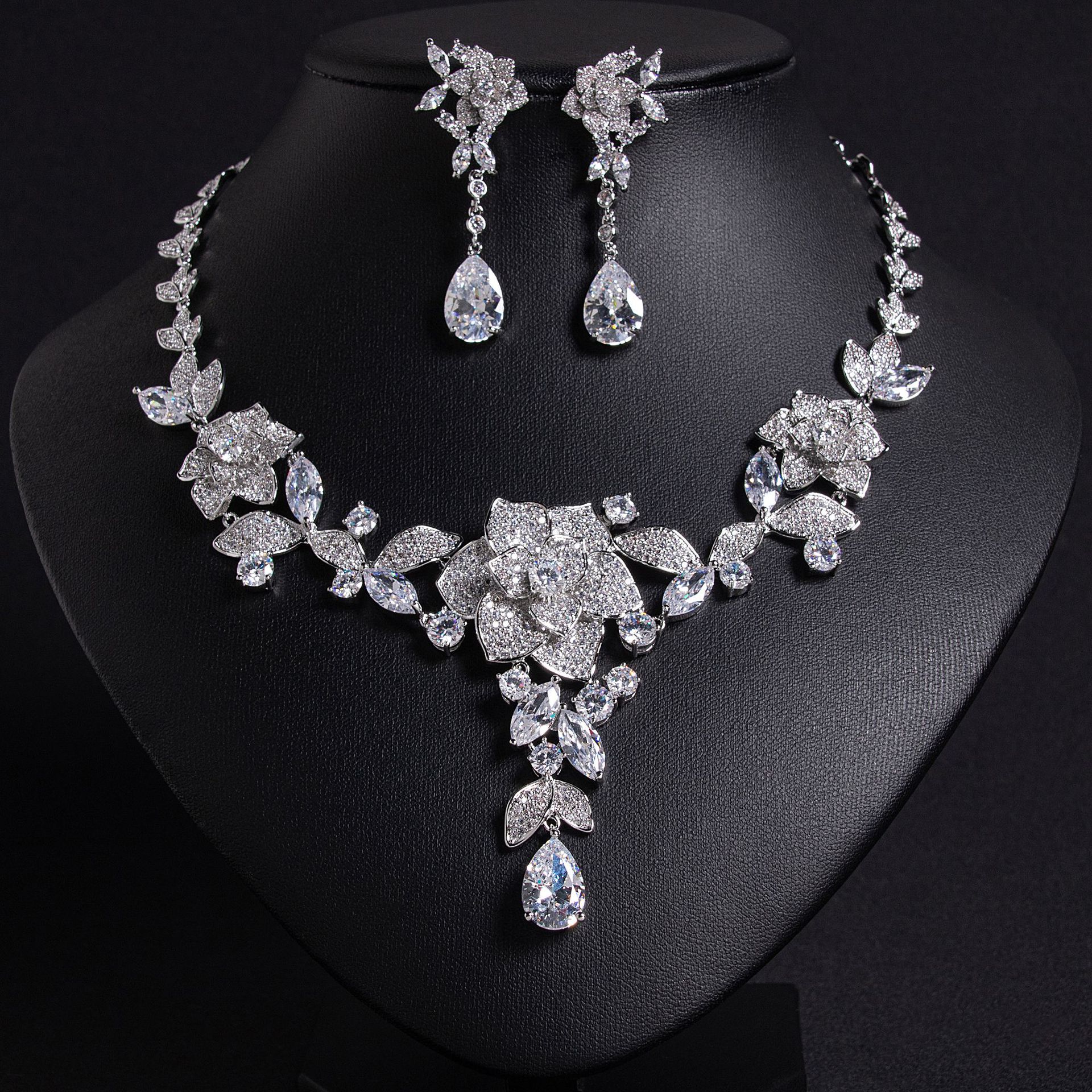 首饰套装实物图