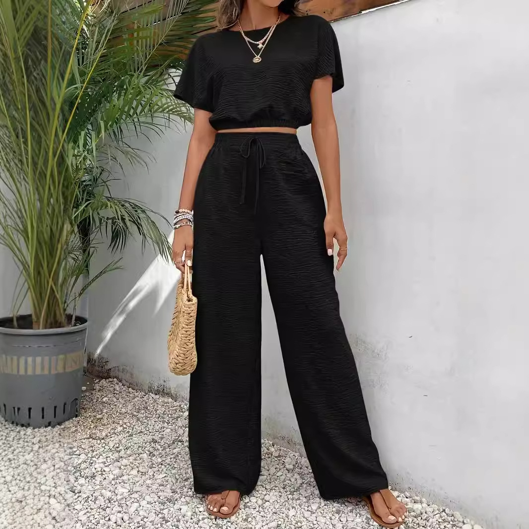 In the spring of 2026, a new solid-color T-shirt, waist-cinching straight-leg pants and a two-piece, fashionable and elegant slim-fitting set has been launched across Europe and America Specification drawing