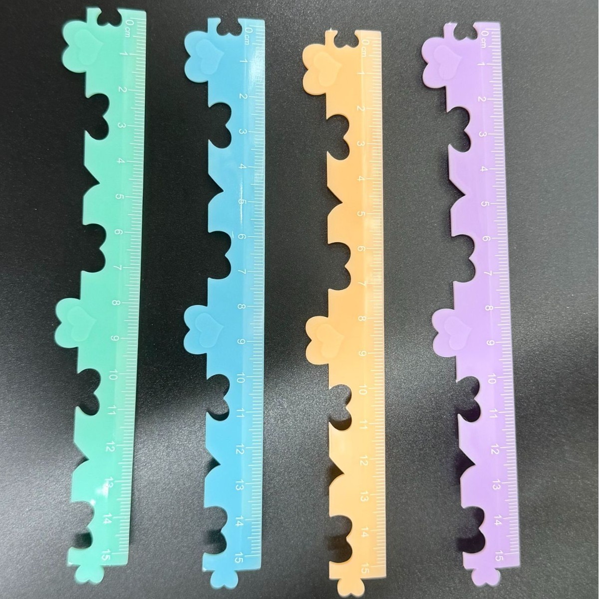Student drawing 15cm ruler, fun building ruler, 30cm ruler in stock, EMO, LOGO printable, Yingcai stationery Application Scenario