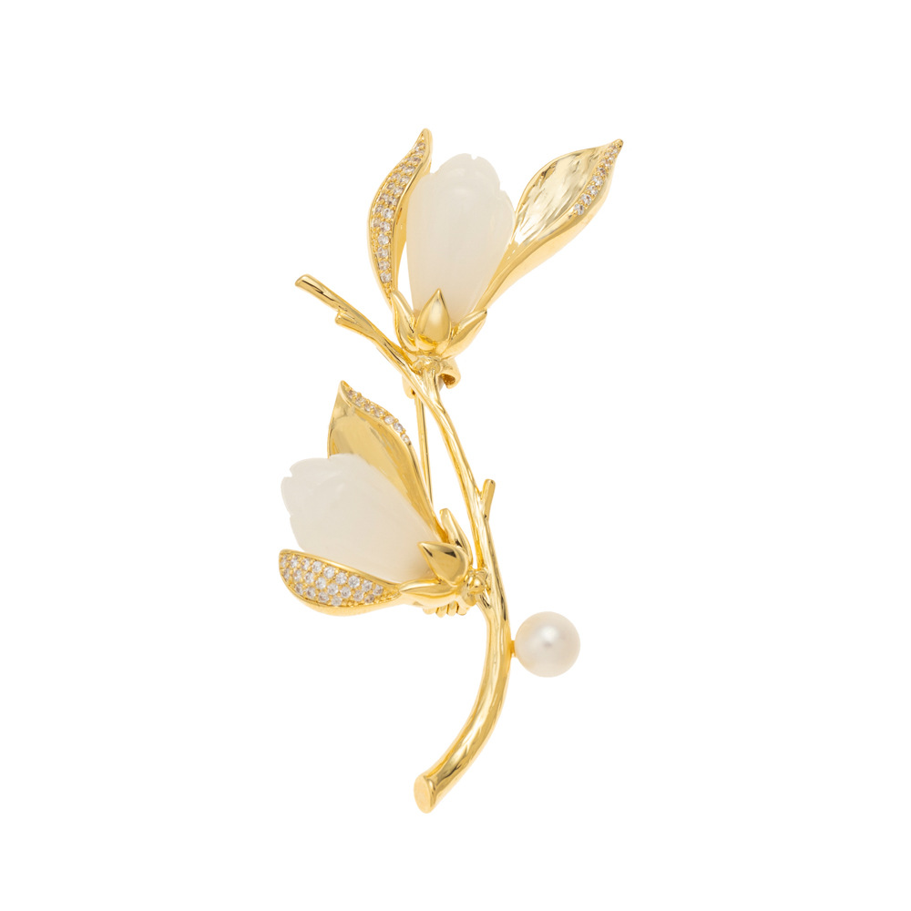 The magnolia award ceremony, wearing the same magnolia flower brooch, exudes a sense of high-end elegance. The flower brooch is a light luxury and individual accessory for women. It is also a brooch for achieving success on the golden list, a retro pearl brooch, a new Chinese-style brooch, a V-neck brooch for women, and a Japanese and Korean style Item Picture