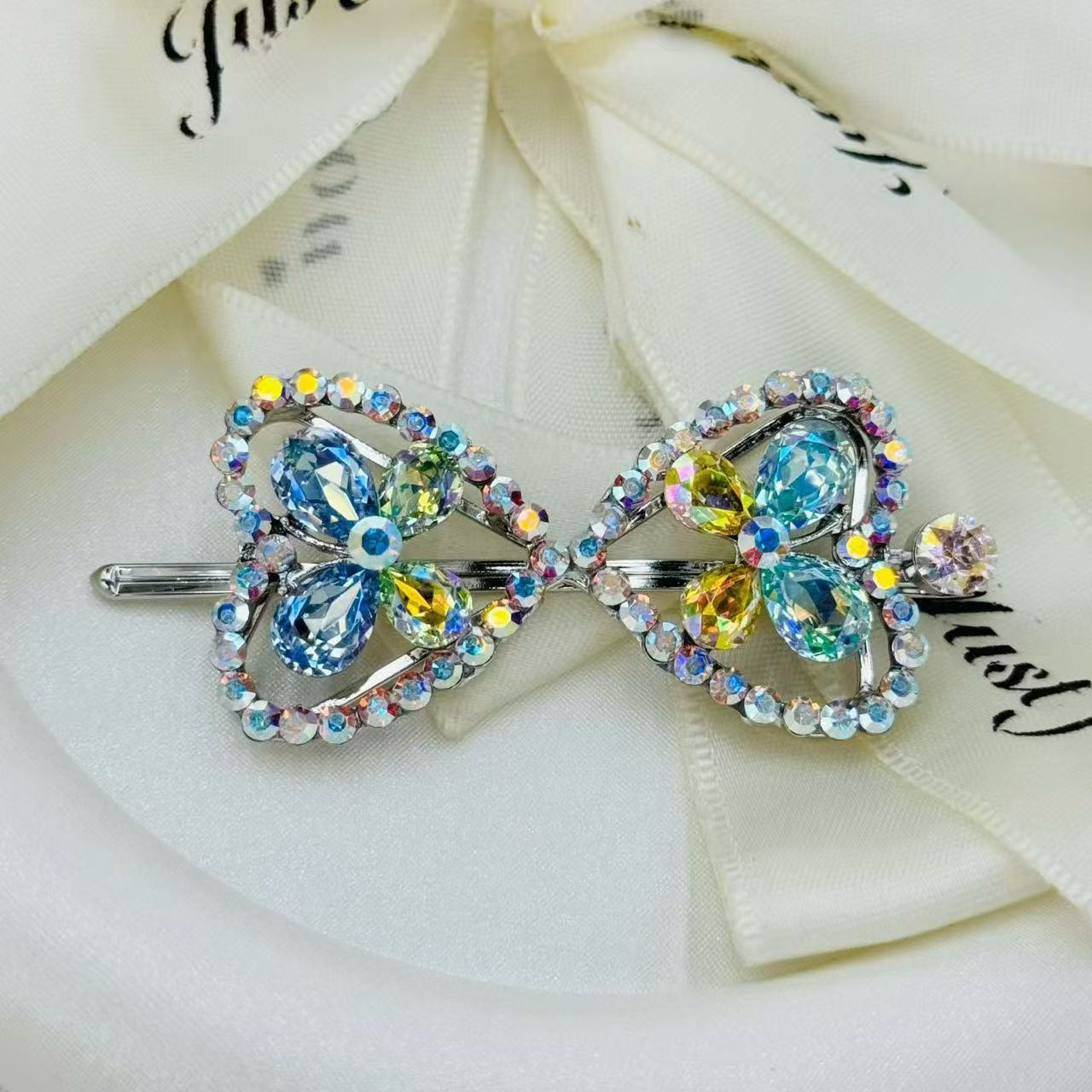 Diamond-encruted bow hair clips for women, Korean style, crystal hair accessories, headwear, spring clips, ponytail clips, exquisite hair clips Specification image