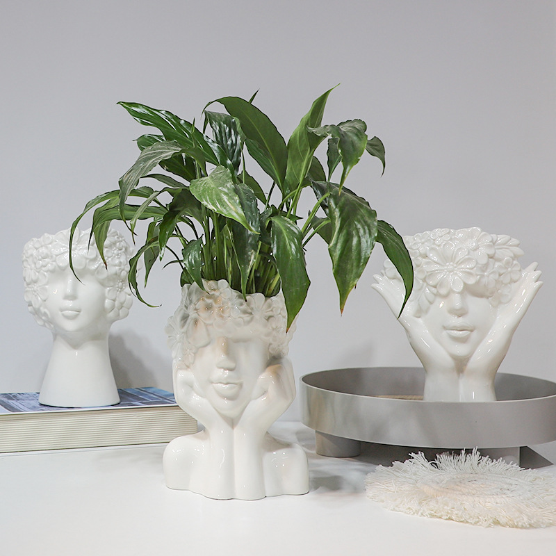 2026 Nordic Creative Home Desktop flower arrangements, figure statues, ornaments, human body ceramic vases, artistic flower vases, cross-border wholesale Application Scenario