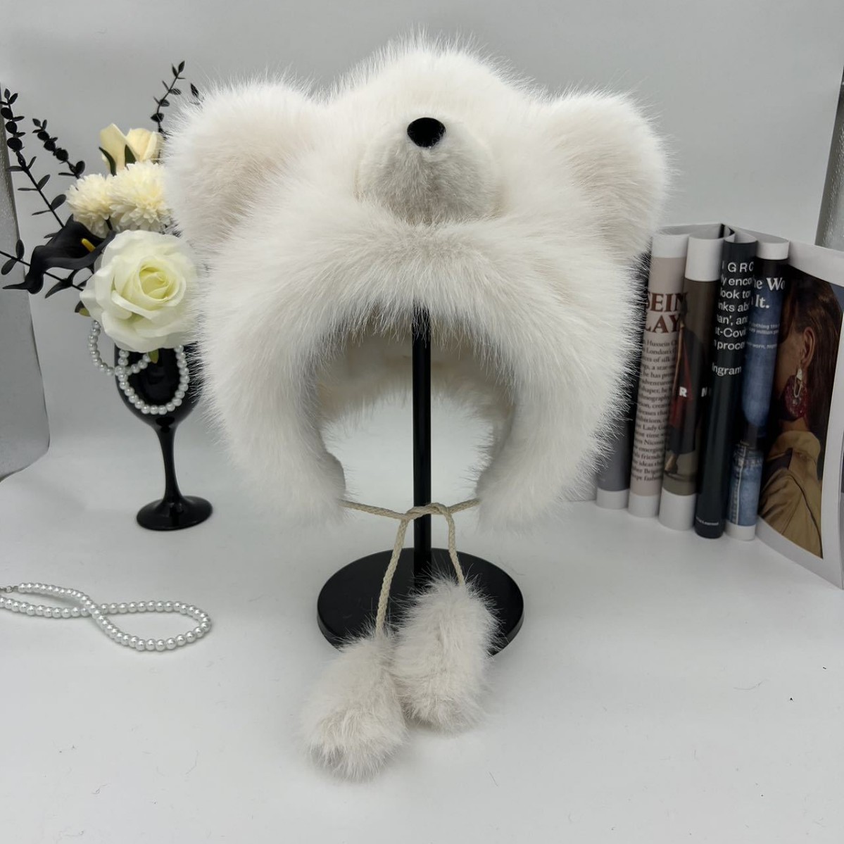 Japanese-style cute bear plush ear-protecting hat, women's winter thickened and fluffy warm hat, versatile cold-proof Lei Feng hat Application Scenario