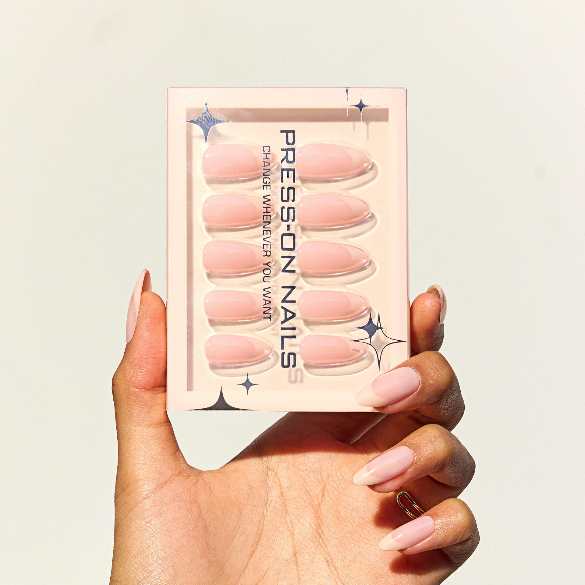 French-style European and American wearable nails with a high-end feel, OEM/ODM wearable nail plates, custom-made fake nails factory Application Scenario