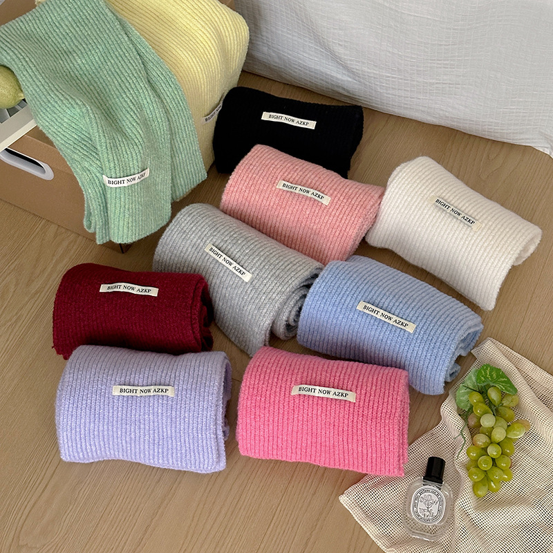 One-piece consignment of Japanese-Korean style woolen scarves, women's knitted woolen warm solid color, autumn and winter small scarves, college style, couple's street stall wholesale