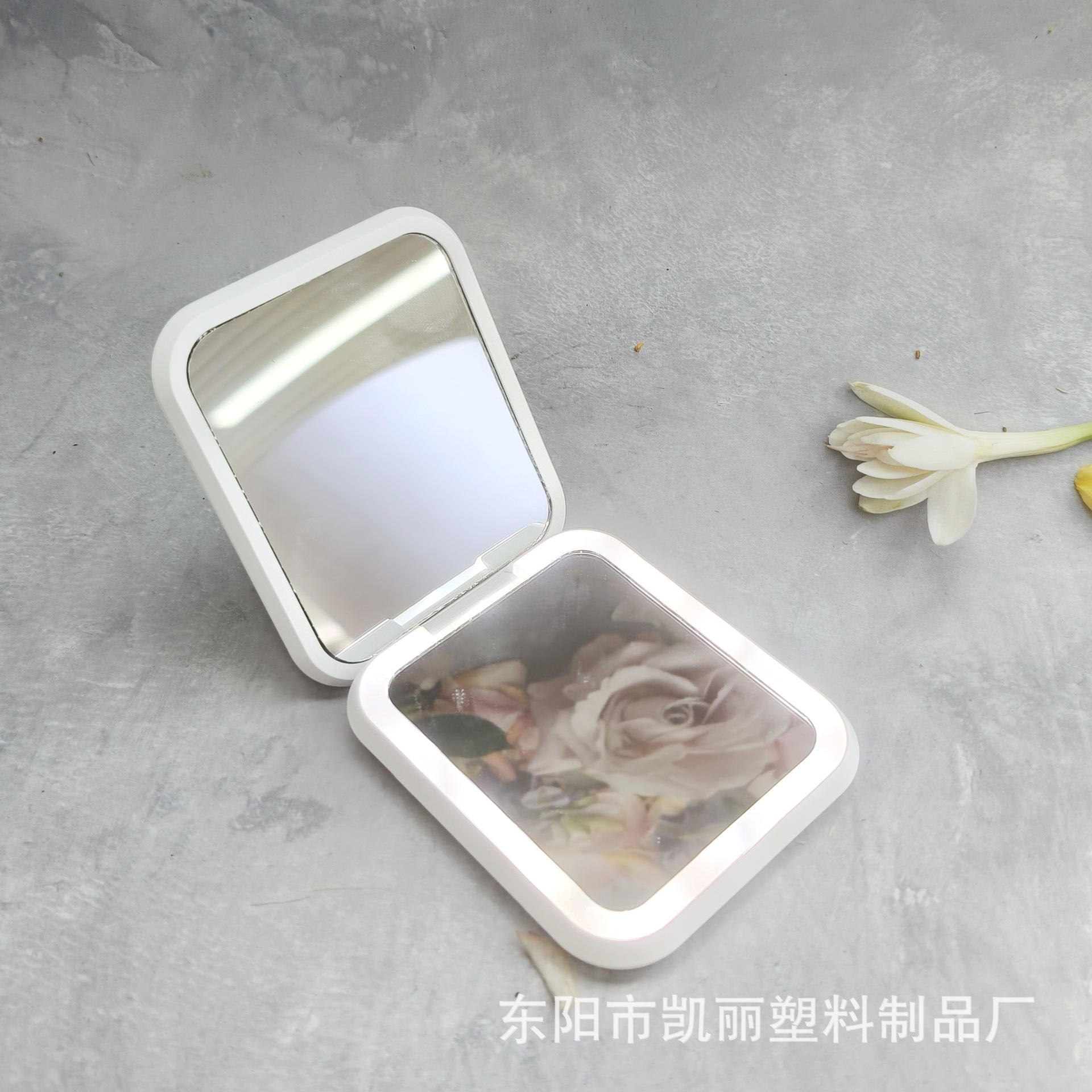 唇釉/化妆镜收纳盒/Ai/led化妆镜/蓝牙音白底实物图