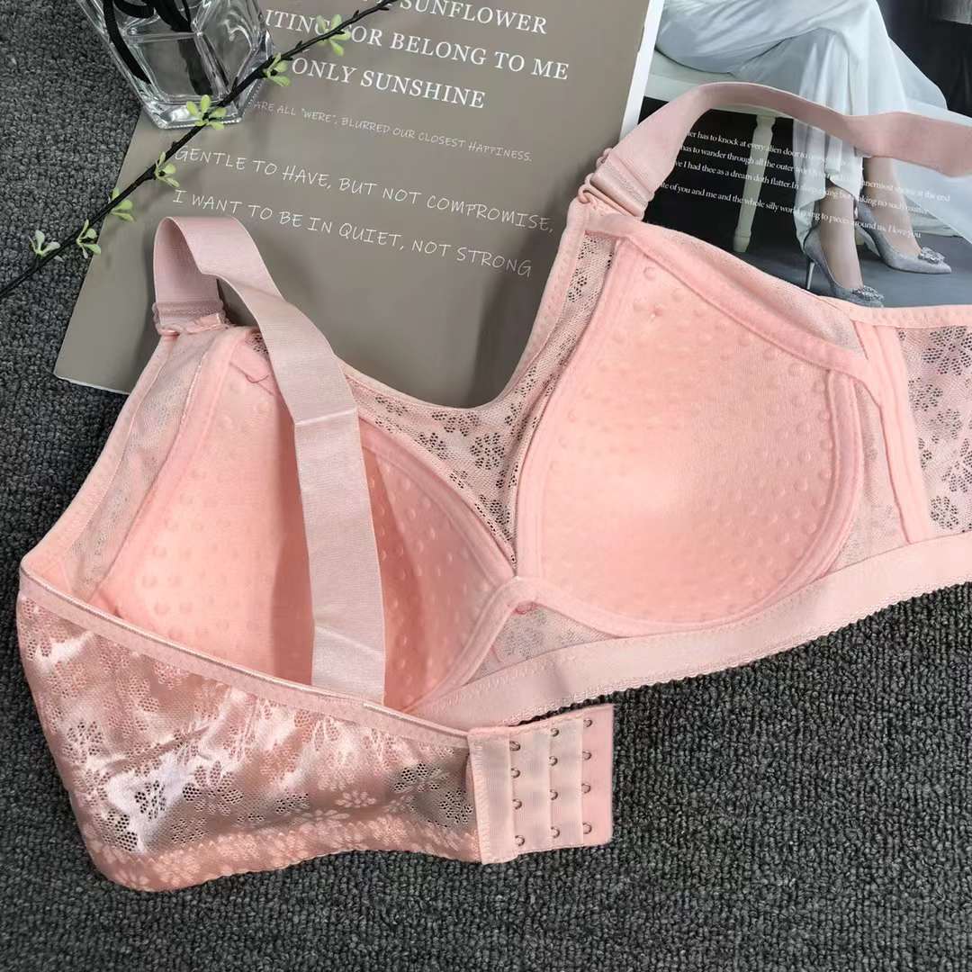 African and European style bra, four-row lace, thin, no underwire bra, cotton small chest, large size bra, sexy bra Application Scenario