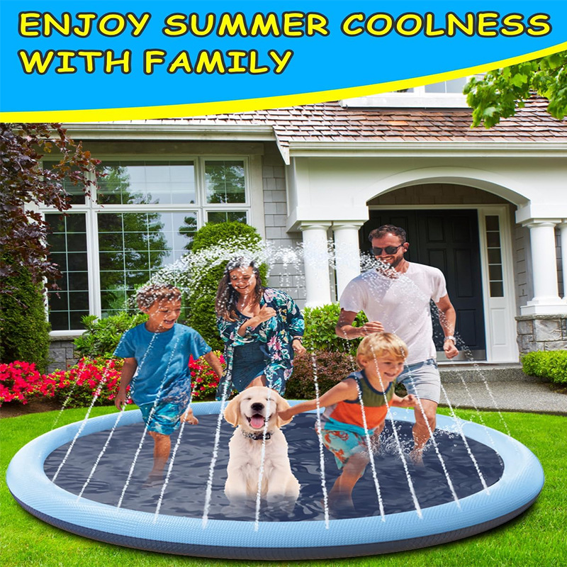 Factory-customized pet water spray MATS, thickened anti-slip pvc water spray MATS, outdoor courtyard cat and dog folding water play MATS Application Scenario