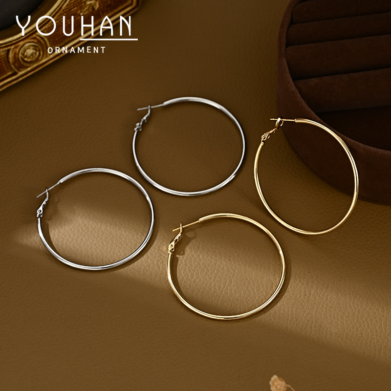 2025年新款S925银针个性夸张耳圈高级感简约光面耳环欧美轻奢耳钉