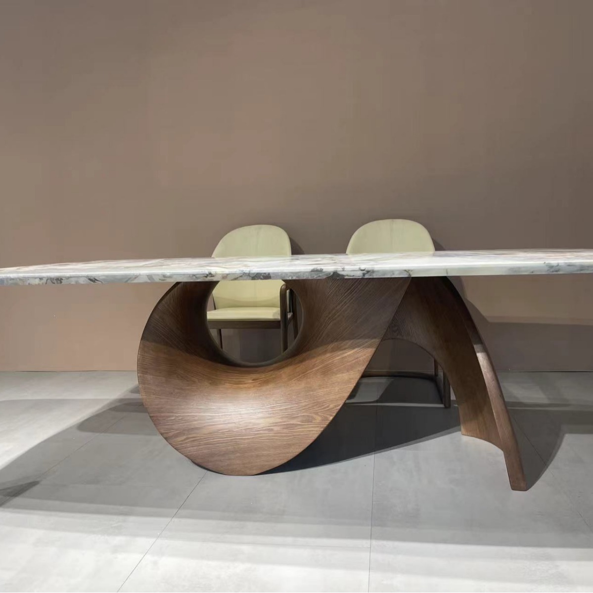 Star Factory wholesals Nordic Italian minimalist luxury stone, super crystal stone rectangular dining tables, retro dining room, home solid wood legs, living room dining tables Item Picture