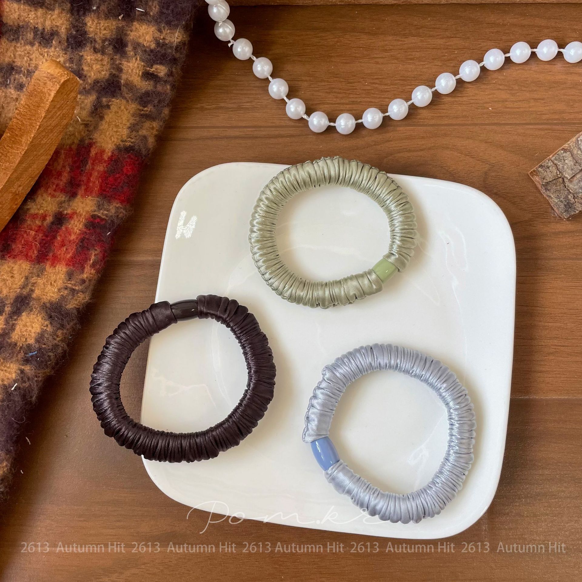 Korean-style simple and versatile basic hair bands, high-elasticity texture seamless mask bands, elegant solid-color hair ties, hair accessories, and leather bands details Picture