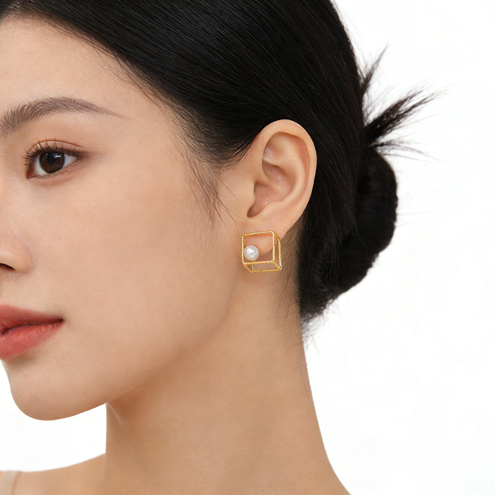 Hyacinth Korean minimalist style stud earrings, internet-famous, super fairy-like, versatile pearl earrings, fashionable and versatile geometric earrings Specification image