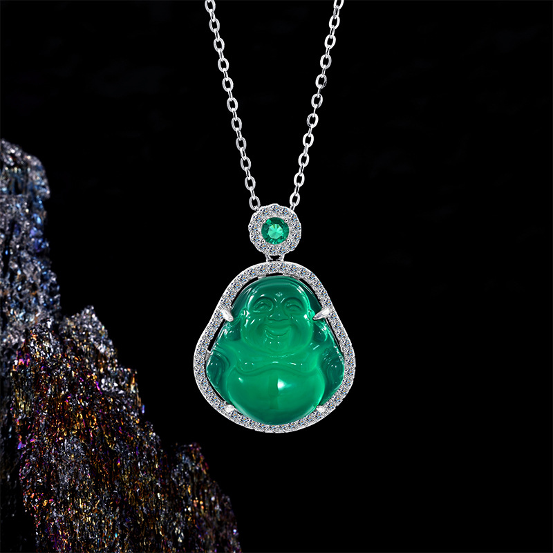 新款镶锆绿玉髓弥勒佛项链女简约轻奢精致天然玉石s925纯银锁骨链