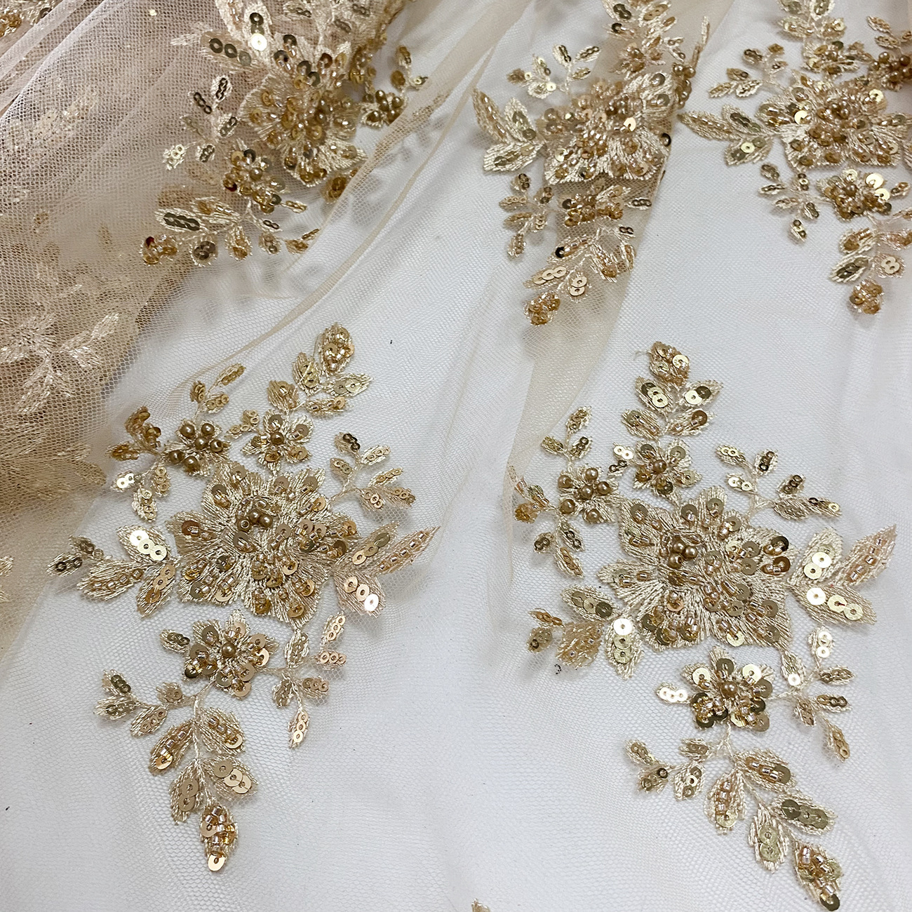 Factory stock of golden bead, bubble bead, sequin, scattered flower, multi-color symmetrical embroidered skirt, lace and mesh fabric Specification image