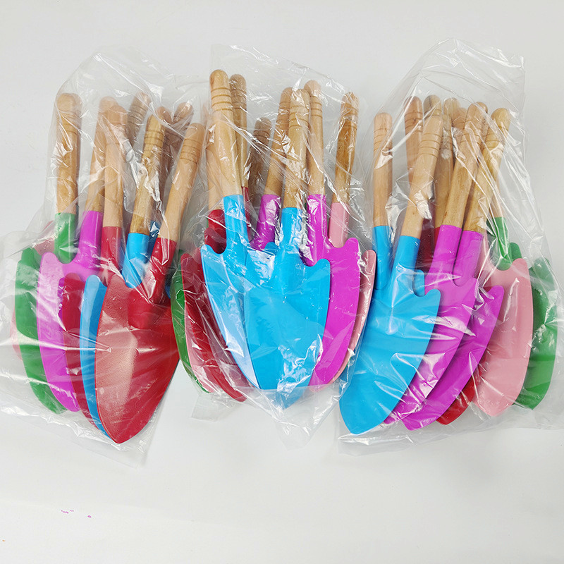 Cross-border small pointed iron shovel sand-digging tools, sand children's beach toys wholesale, outdoor children's play shovels, gardening, seaside shovels details Picture