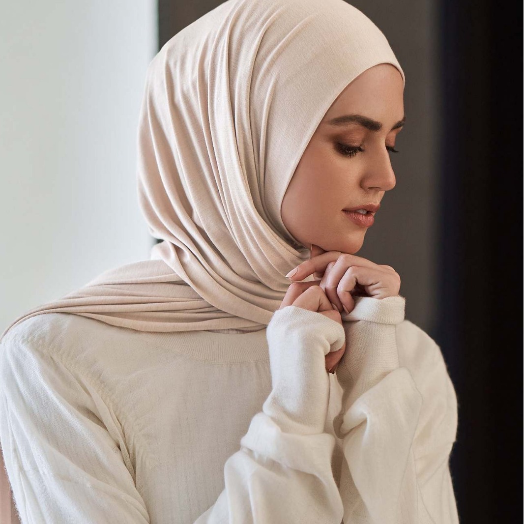 High-quality solid color modal rolled-up mercerized cotton scarves, shawls and headscarves for cross-border Middle East Jerseyscarf Specification image