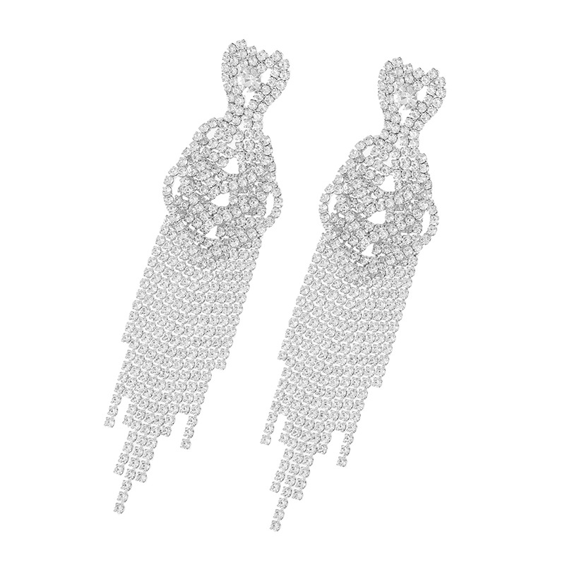 Cross-border European and American multi-layer heart-shaped  tassel earrings, trendy, individual, exaggerated and luxurious pendant , women's long style and elegant earrings manufacturer wholesale Application Scenario
