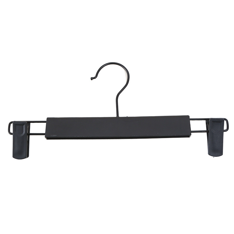 衣架/折叠衣架/塑料衣架/衣服架子/衣服架白底实物图