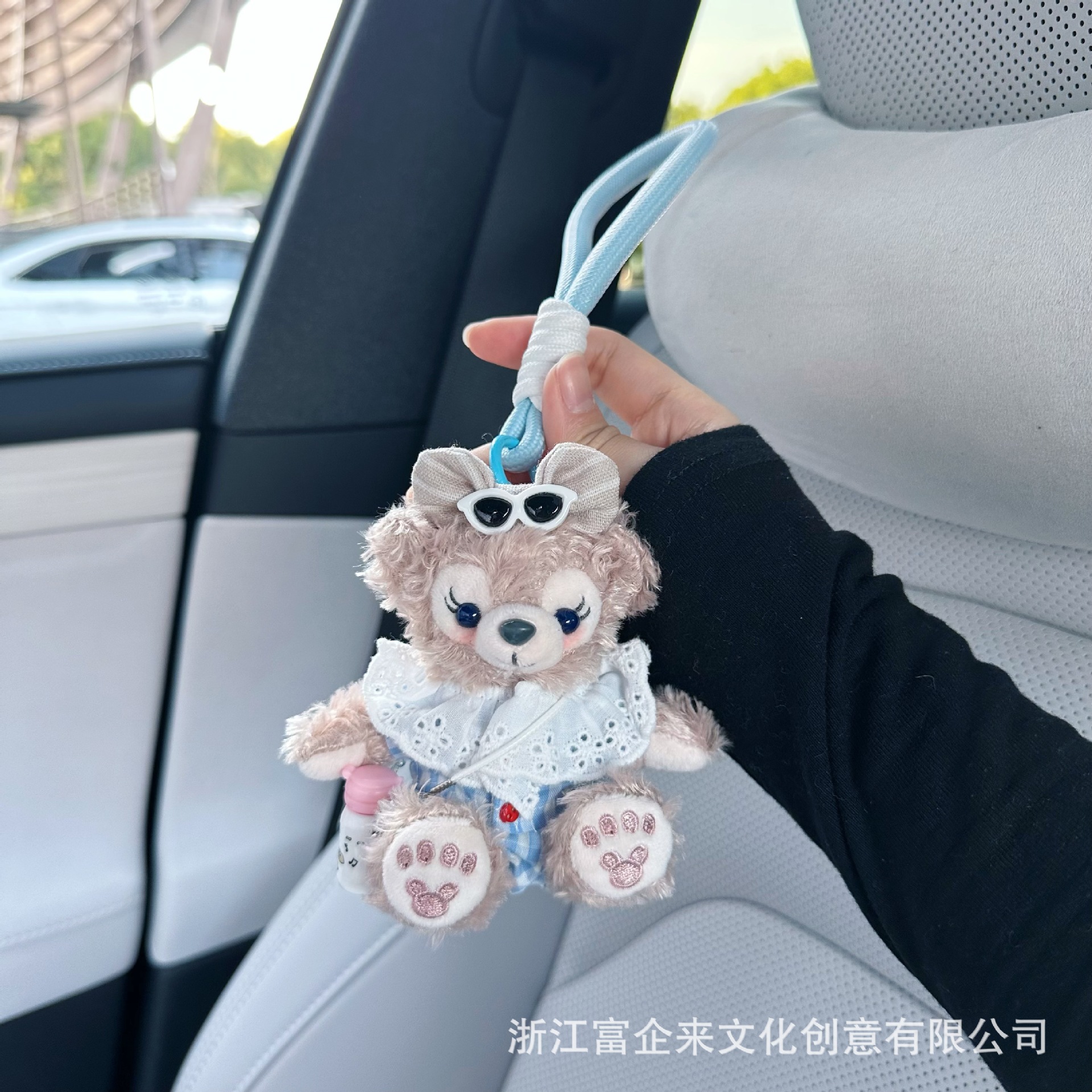 Fuqilai cartoon Shirley Rose pendants, fluffy plush dolls, car keychains, cute bag pendants wholesale