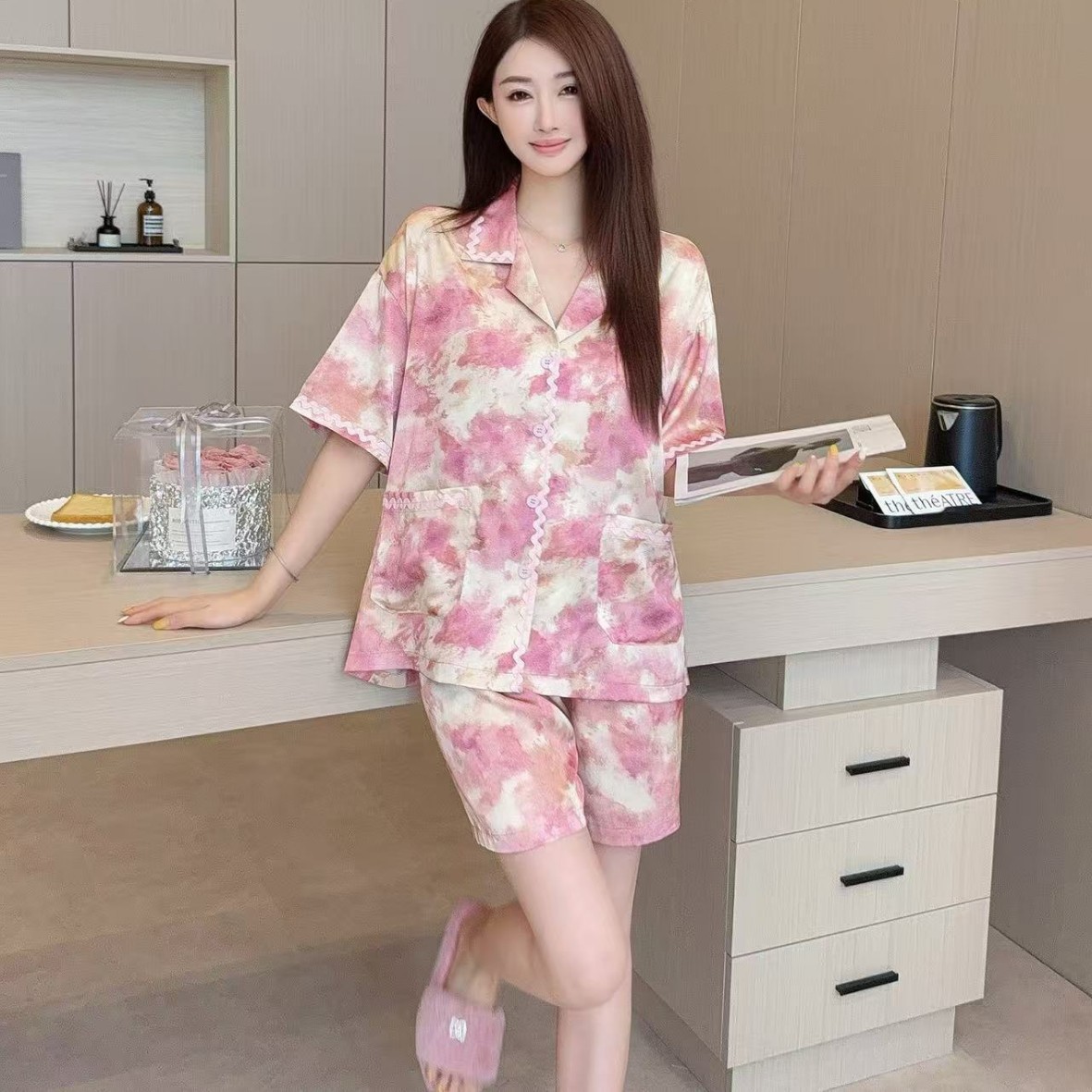 女士家居服实物图