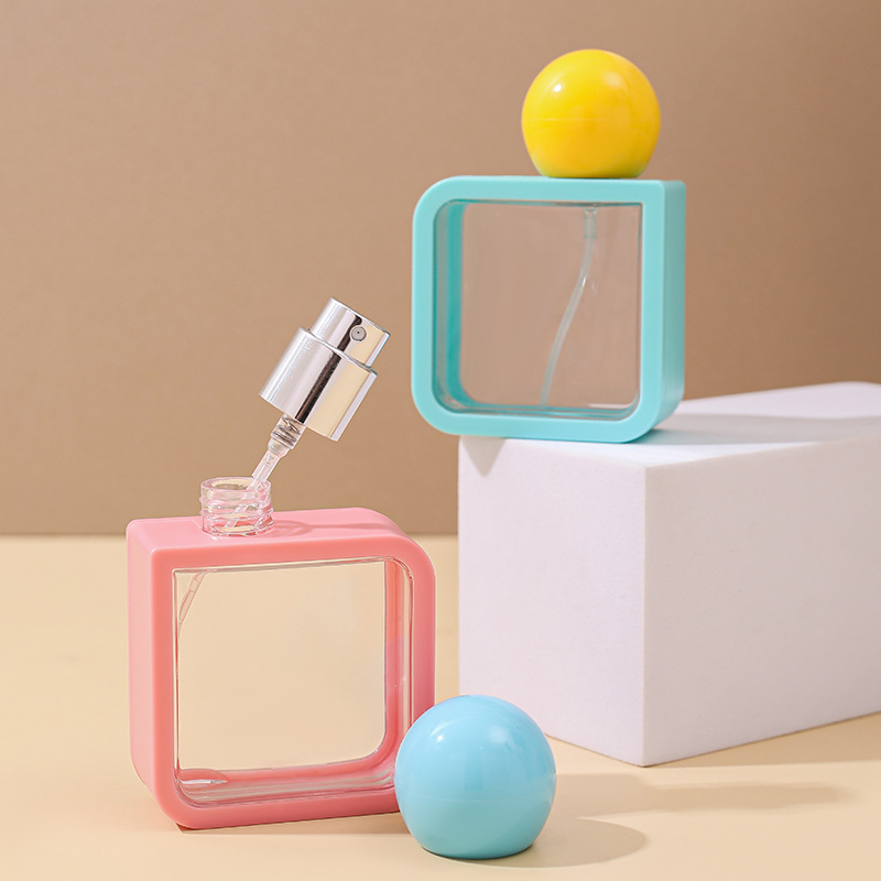 Fanuo 40ml four-color perfume, portioned bottles, alcohol bottles, travel sets, plastic press disinfectant spray bottles in stock Specification image