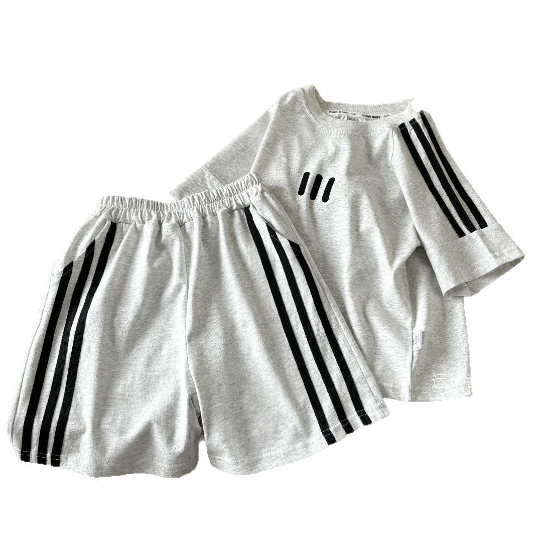 Two pieces of pure cotton Korean-style children's summer short-sleeved T-shirt set, versatile and patchwork for boys and girls Item Picture