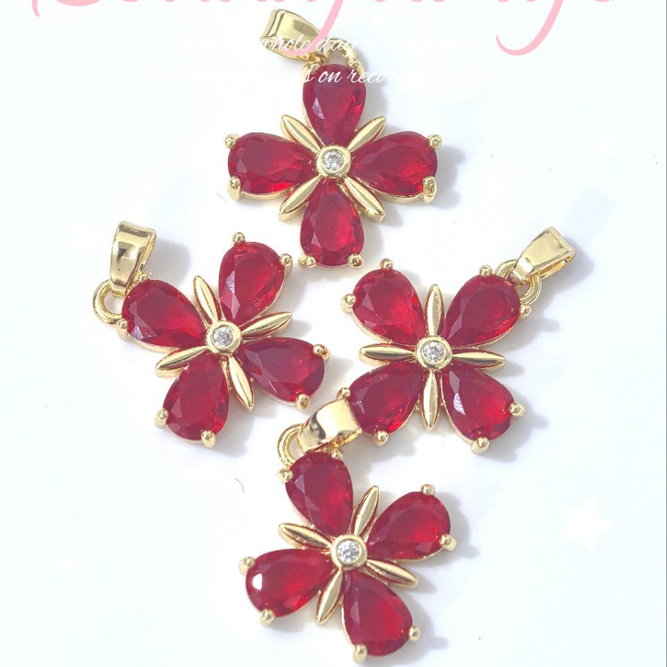 Douyin hot-selling pendant wholesale. Choose from over a hundred copper single pendants and match them freely. Chain wholesale from the source factory. Chains not included details Picture