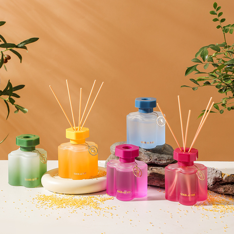 新款创意桂香无火香薰家用室内淡香持久卧室女生香薰摆件空气清新产品图