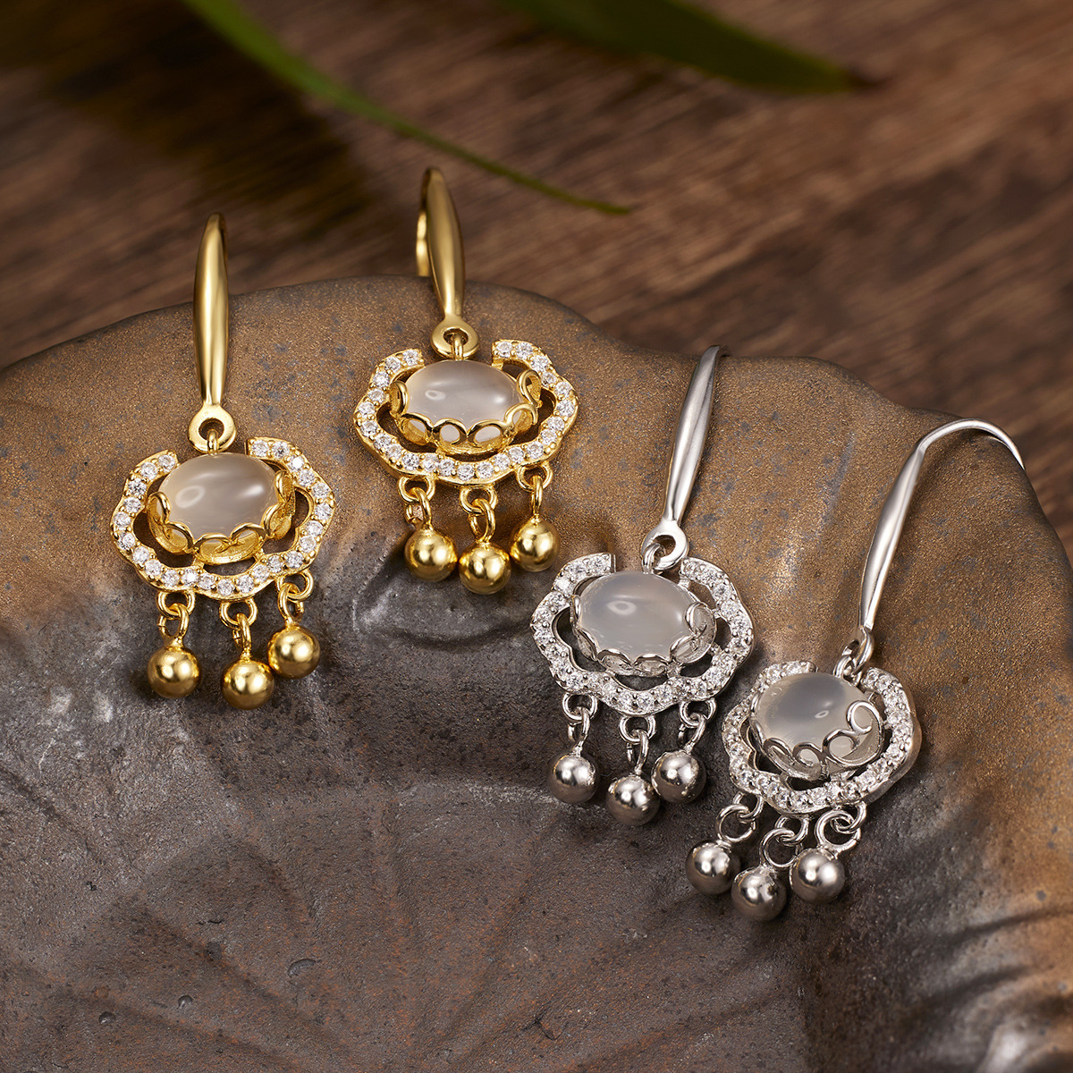 s925 Silver National Trend Auspicious Cloud Ruyi Peace Lock Ear Hook, inlaid with natural chalcedony, ethnic style design longevity lock earrings
