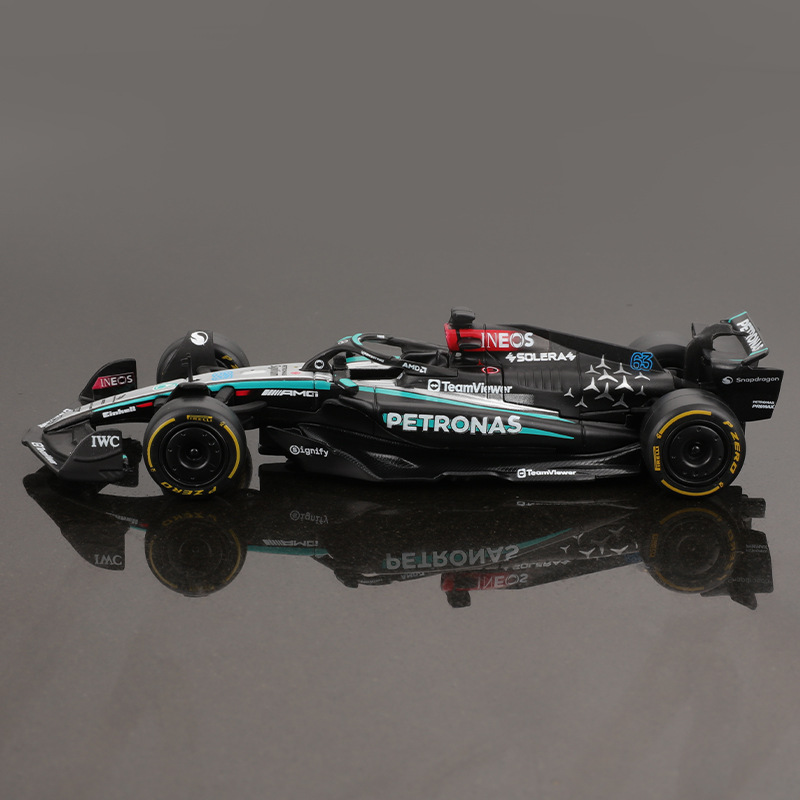 2024 1:43 scale simulation Mercedes-Benz w15 racing car model alloy car model AMGF1 formula toy wholesale Application Scenario