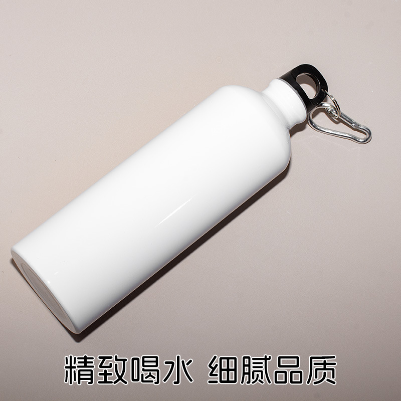 运动水壶实物图