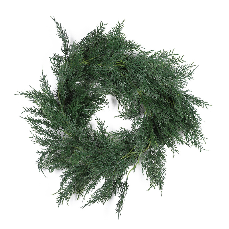 现代仿真绿植藤条装饰品 花园椅子环绕藤条装饰 自编花环藤蔓白底实物图