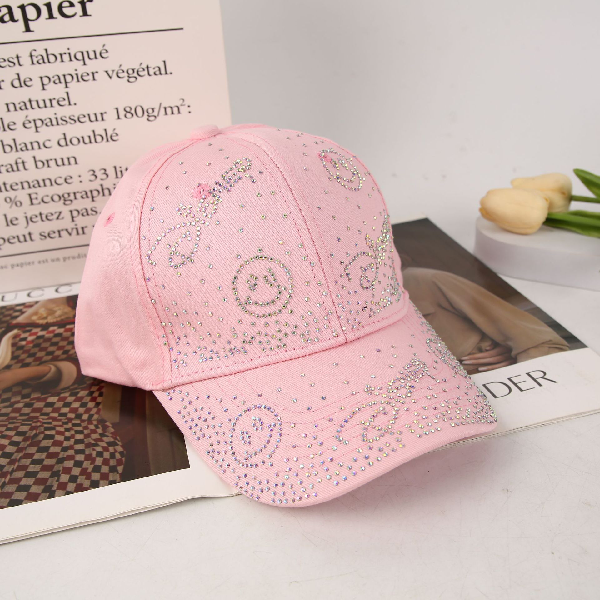 New fashionable embossed diamond letter baseball cap for women, Korean-style casual and versatile sunshade baseball cap, outdoor sports sun protection cap details Picture