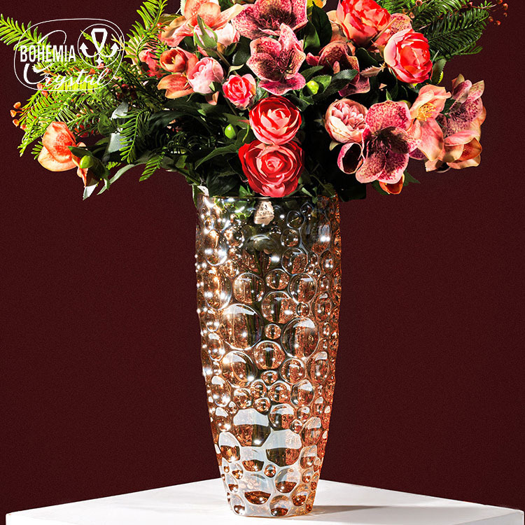 Czech imported crystal vase, high appearance level, European-style home living room decoration item, vase, light luxury and high-end glass gift details Picture